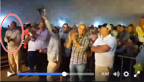 الحال ما يشاور لكن حال باشا البئر جديد خلال مهرجان جوهرة جعله يرقص ببذلته الرسمية