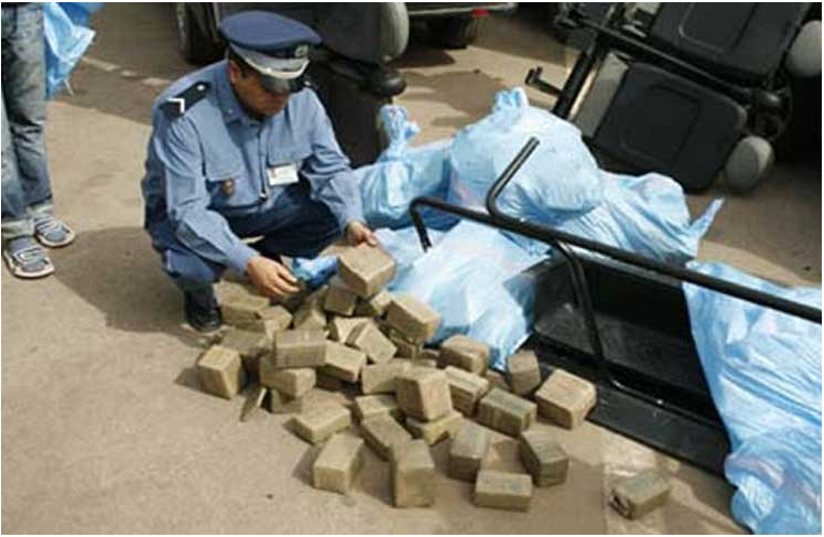 ﻿السلطات المغربية تضبط محاولة لتهريب أكثر من طنين من المخدرات