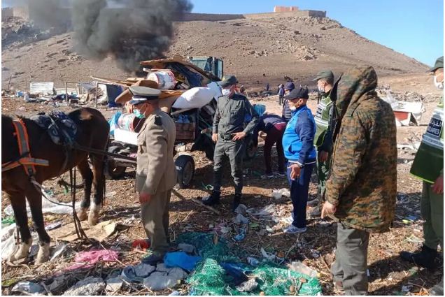 سلطات مراكش تحرر جبل جليز من الاسطبلات والأكواخ العشوائية + صور