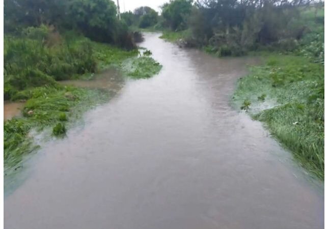 بالصور | فيضانات الأمطار و “واد الحار” تحاصر ساكنة جماعة ببرشيد