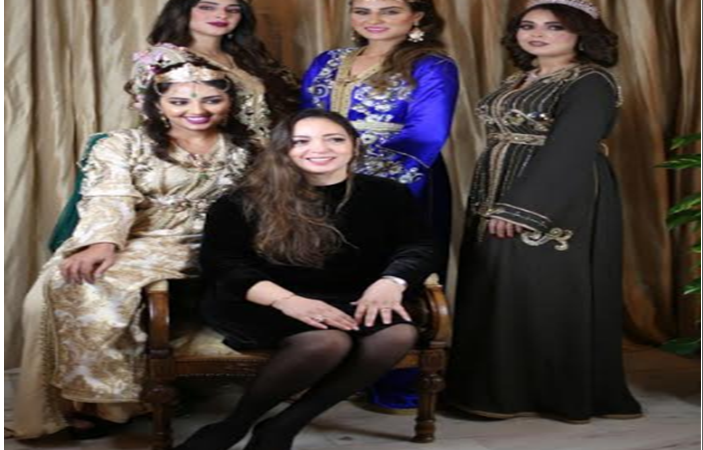 أمال التاقي مصممة أزياء اقتحمت عالم الموضة والقفطان وأبدعت فيه‎