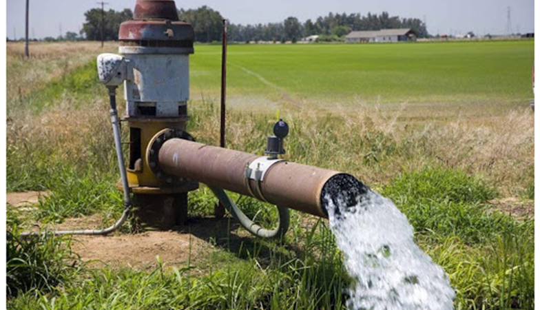 سوس ماسة : الإغلاق يطال عددا من من آبار المياه الجوفية، والفلاحون يصفون القرار ب”التعسفي”.