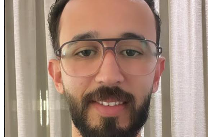 علي مختاري .. أخصائي في تبييض الأسنان يشرح كيفية الحصول على أسنان بيضاء ومشرقة‎‎