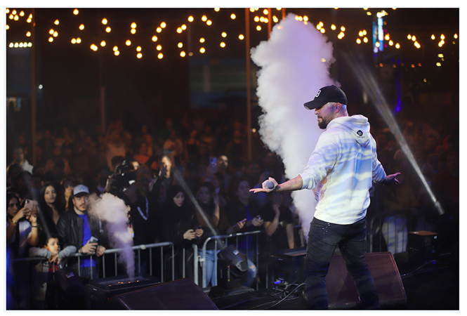 الدوزي يضيء سماء دبي في حفل استثنائي بكل المقاييس