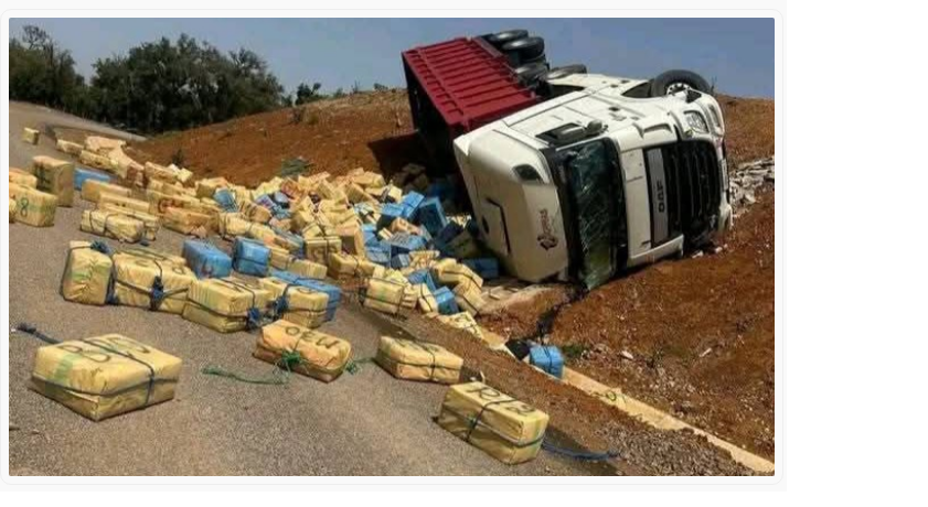 بالصور.. انقلاب شاحنة محملة بـ’الحشيش’ ضواحي سلا