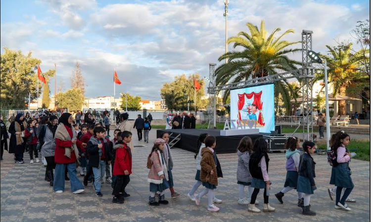 افتتاح احتفالي ناجح يمنح تازة تألقا جديدا في المشهد الثقافي الوطني