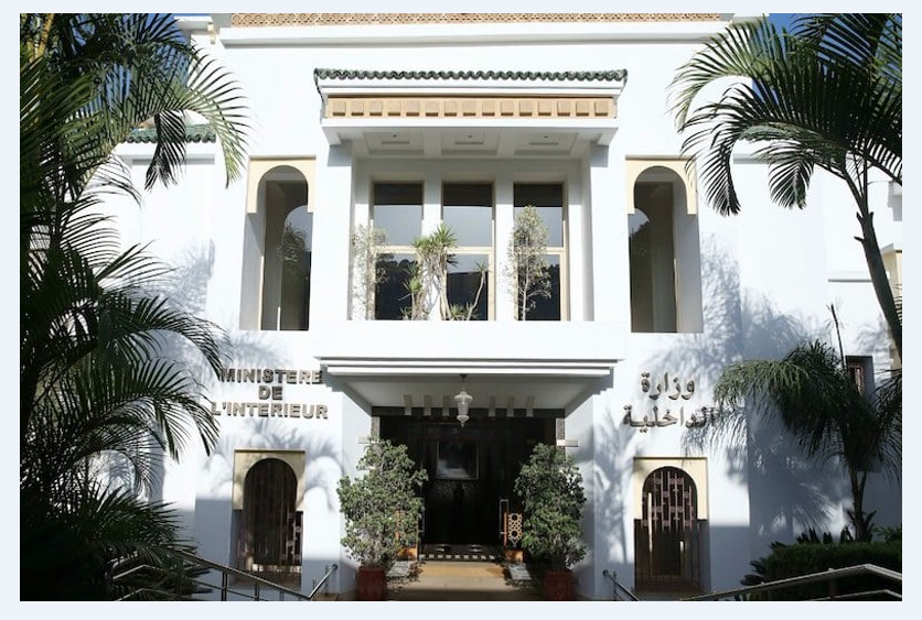 وزارة الداخلية تطالب رؤساء مجالس جماعية بتبرير ملاحظات حول صفقات