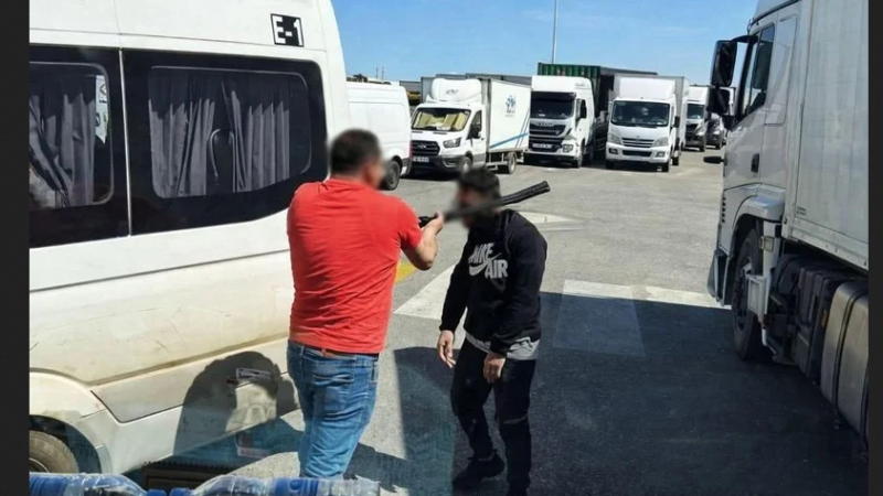 فيديو “سائق القنيطرة” يشعل النقاش بخصوص العنف على طرقات المغرب