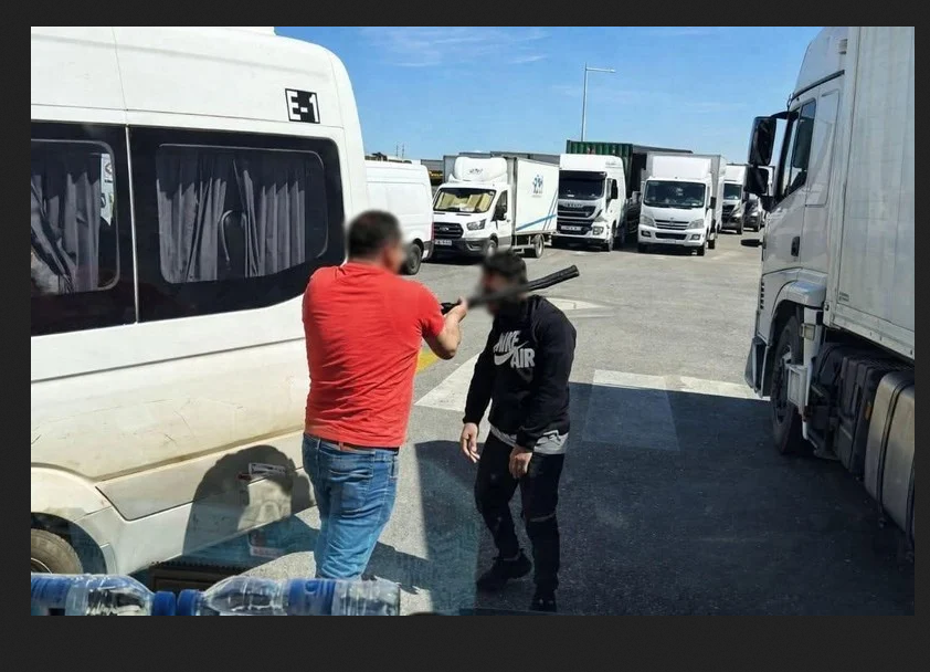 فيديو “سائق القنيطرة” يشعل النقاش بخصوص العنف على طرقات المغرب