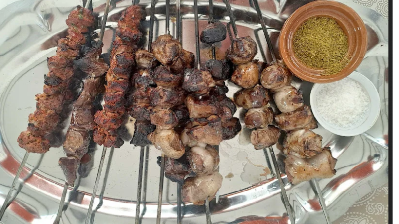 تحذيرات طبية لمرضى السكري من سلوكات غذائية في عيد الأضحى